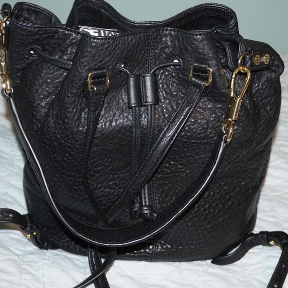 Elizabeth and James Cynnie Sling Backpack in black - Picture 2 of 8